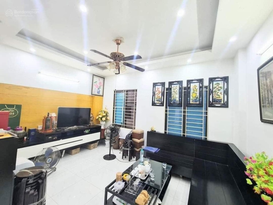 Bán nhà Kim giang dt 45m2 x5T, ngõ rộng, thoáng, gần phố, giá…