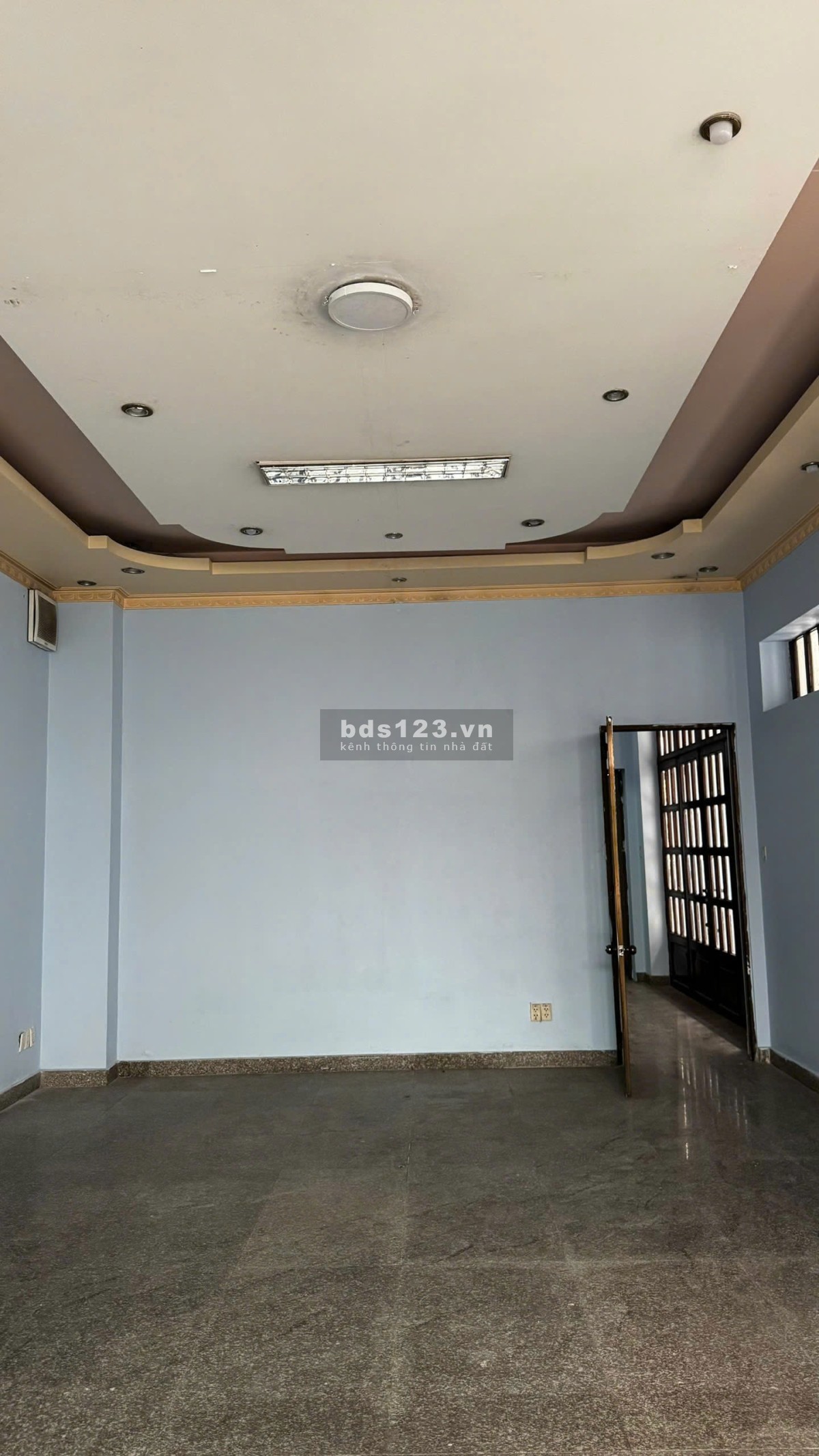 Cho thuê NC 7x35m 2 lầu 6PN số 911 Lê Khả Phiêu P An Lạc