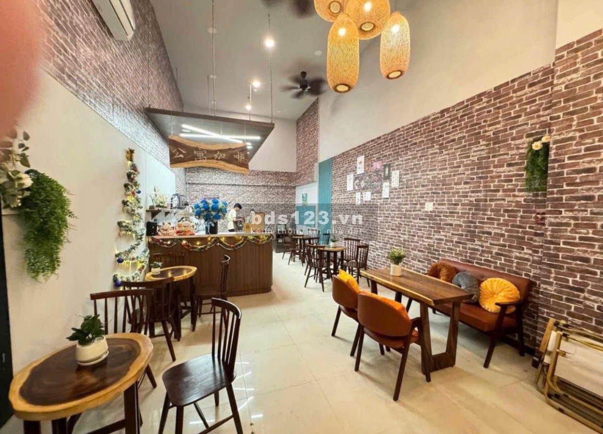 Sang quán Cafe Apartmentkafe ngay chung cư Galaxy Q4 siêu rẻ