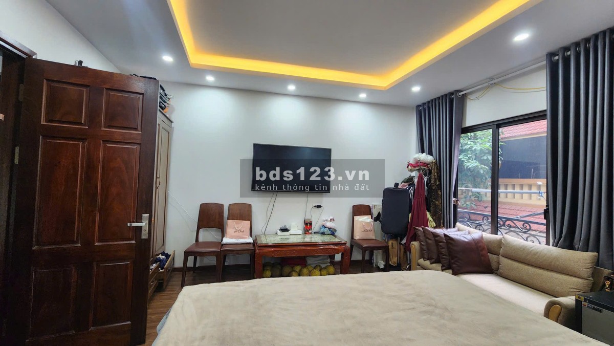 Vị trí trung tâm, ngõ rộng thông thoáng