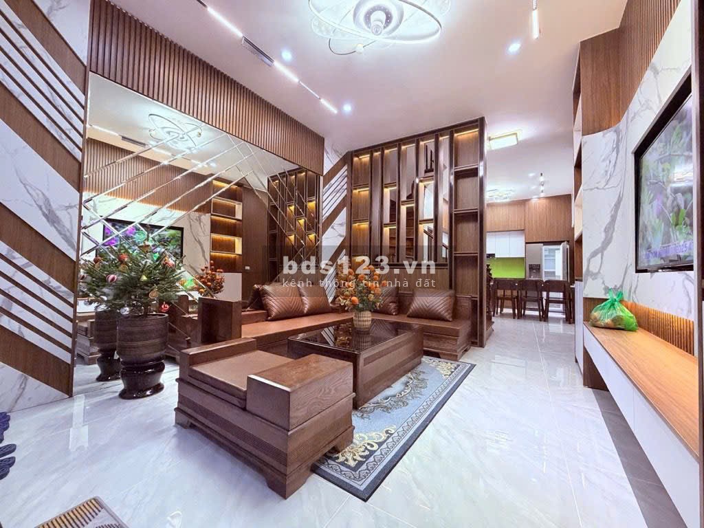 Cầu Giấy – Công năng đỉnh – Nhà quá đẹp – Full nội…