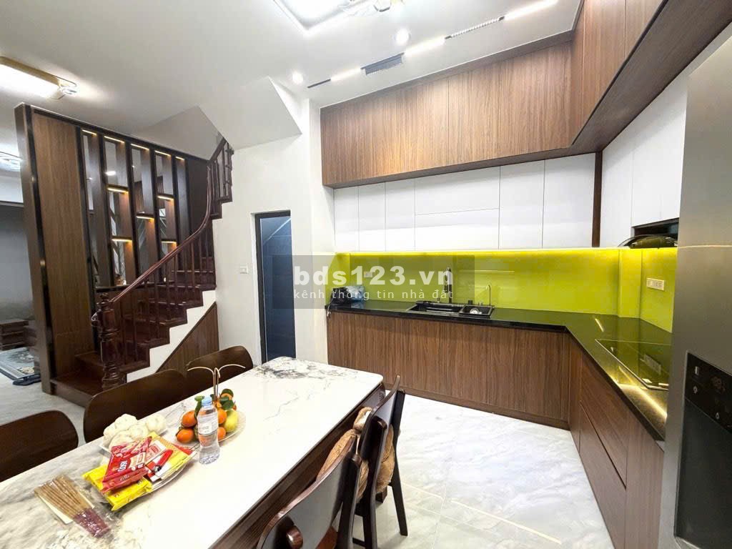 Cầu Giấy – Công năng đỉnh – Nhà quá đẹp – Full nội…