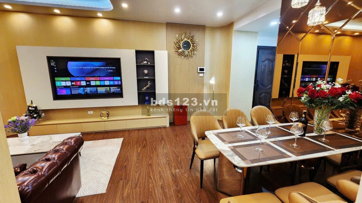 Cần tiền Bán Gấp chung cư 158 m2 Văn Phú, Hà Đông, 3 ngủ , 3…