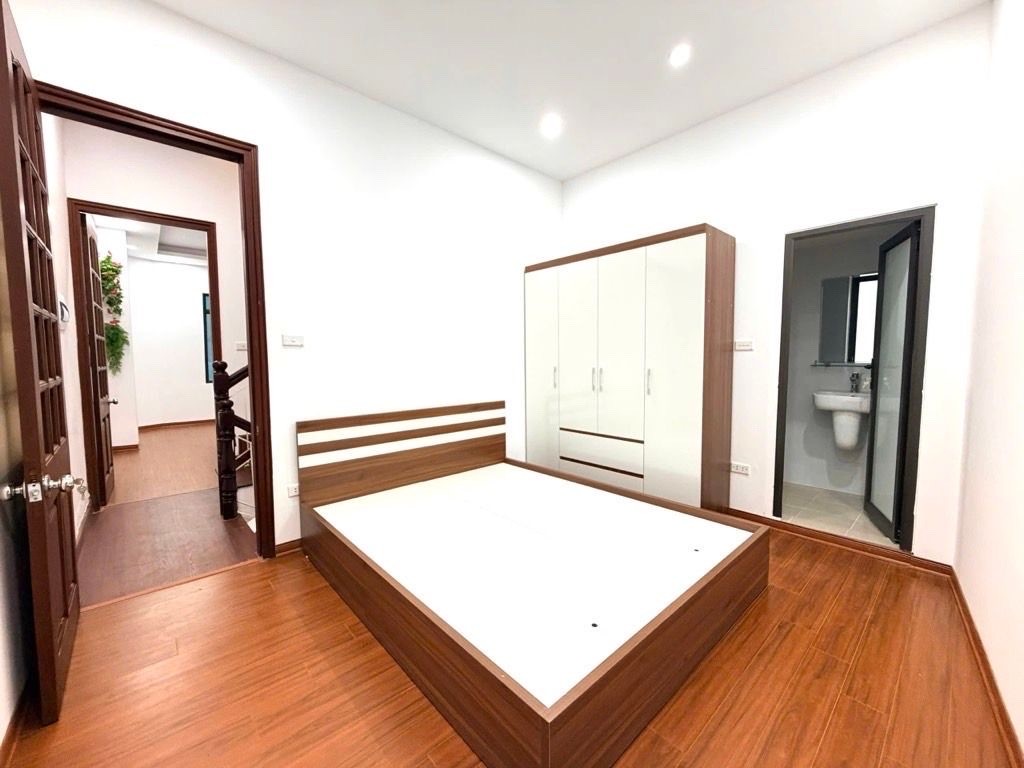 Bán nhà Phan Kế Bính 50m x5 tầng x mặt tiền 5m2 giá 13,9 tỷ 2…