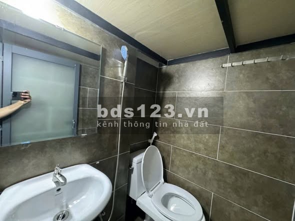 Phòng cho thuê mới, có máy lạnh, gần VLU, IUH tại 566 Nguyễn…