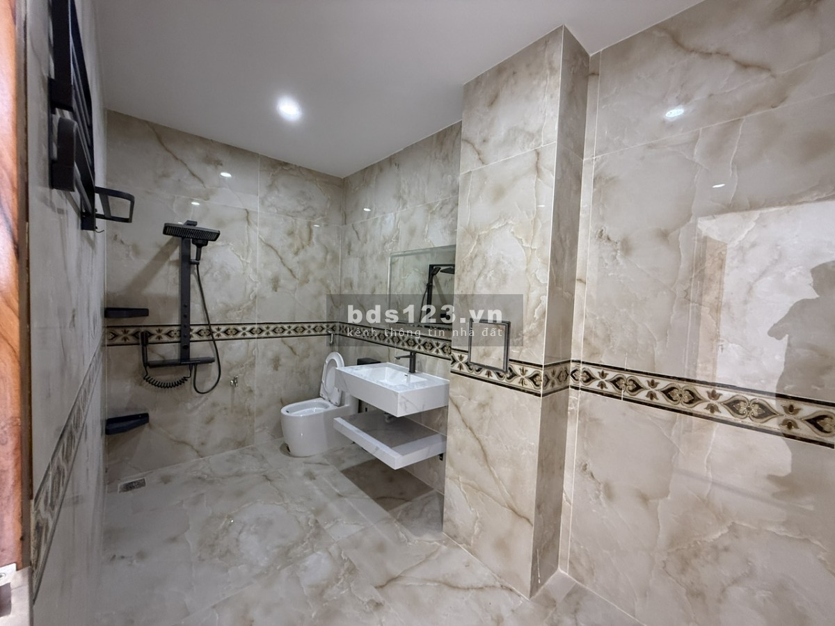 Bán nhà phố full nội thất, thang máy dự án Thành phố Cà phê…