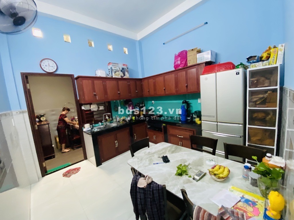 Bán nhà 3 tầng hướng Đông Nam - Hẻm xe hơi thông - Linh Tây…