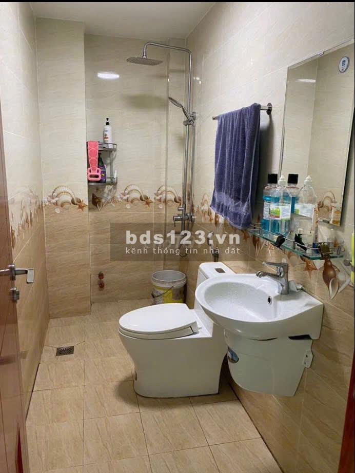 Bán nhà đúc 3 tầng hẻm xe hơi, nhà siêu rộng ở Gò Cát, Phú…