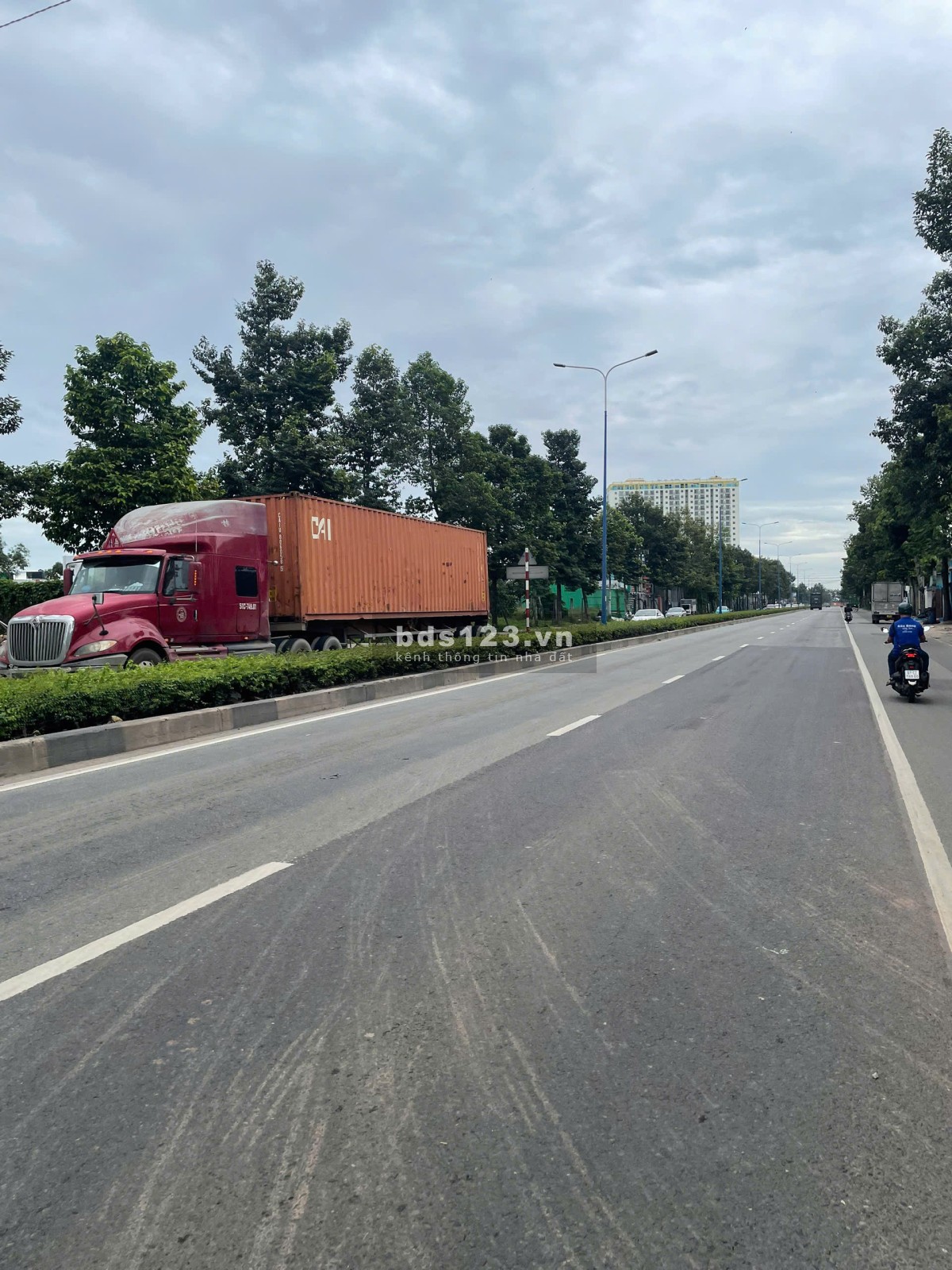 Bán đất nền khu đô thị TP. HCM mới ngay khu công nghiệp VSIP 2, dân cư đông đúc