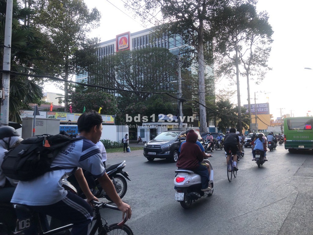 Bán nhà sát đường Võ Văn Ngân - 7 PN 7WC- Phường Bình Thọ -…