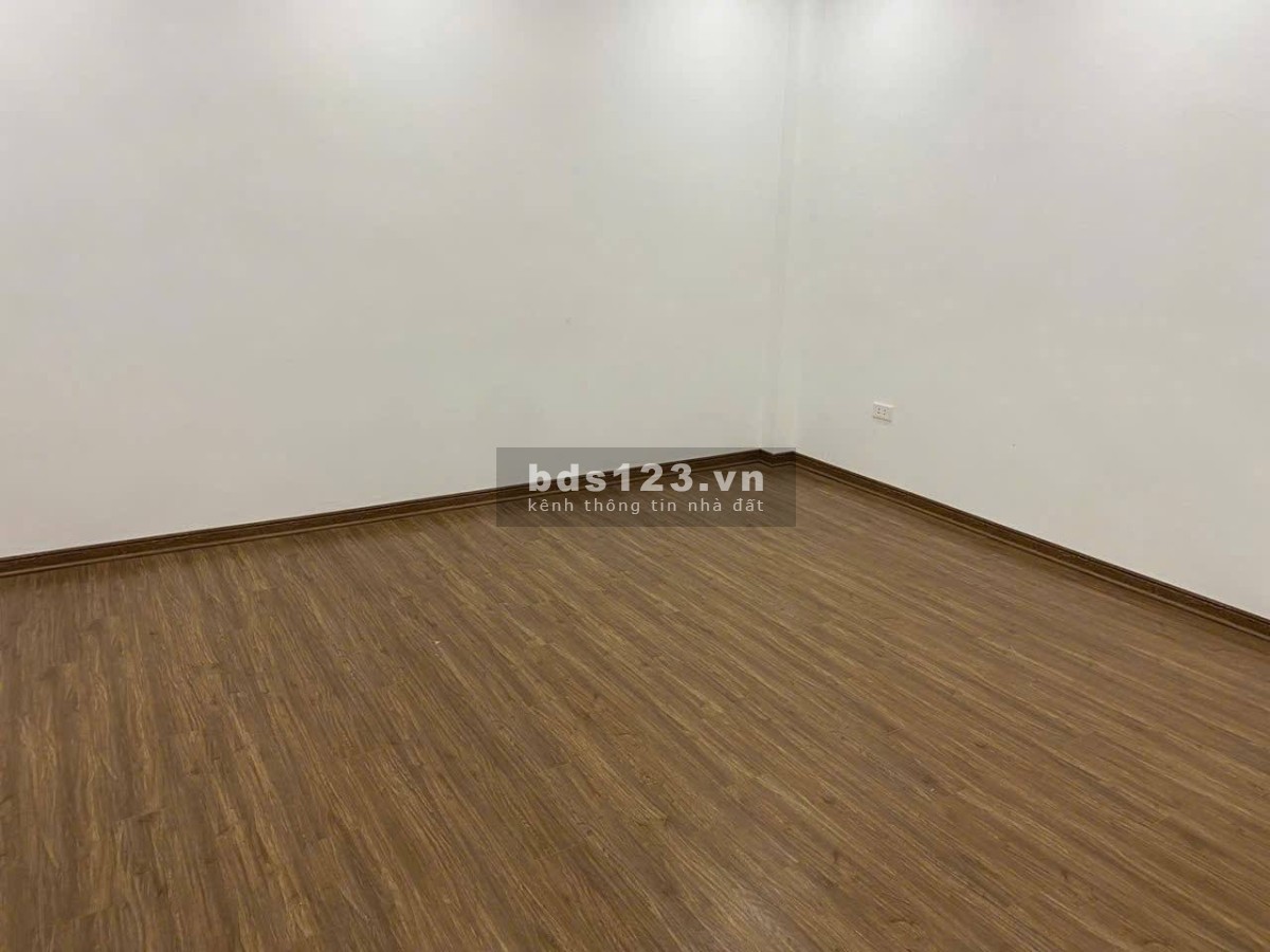 Cần bán nhà đẹp tại trung tâm Thanh Trì