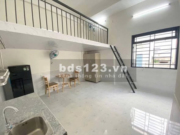 Phòng trọ trung tâm Quận 12, có gác và cửa sổ trời thoáng mát