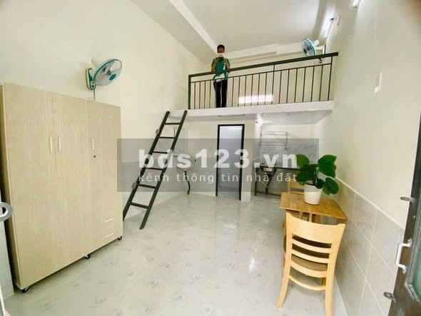 Phòng trọ trung tâm Quận 12, có gác và cửa sổ trời thoáng mát