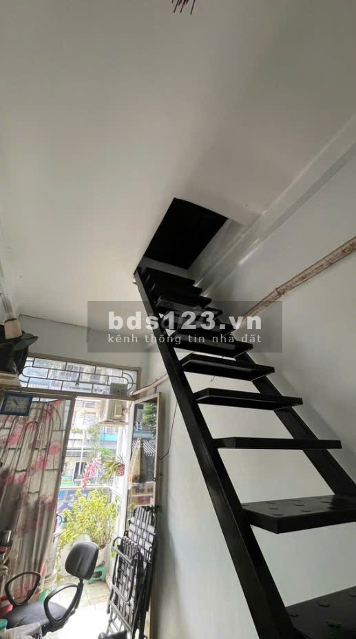 Bán nhà MT Bà Hạt trung tâm Q10, 1 trệt 3 lầu tiện KD mọi ngành