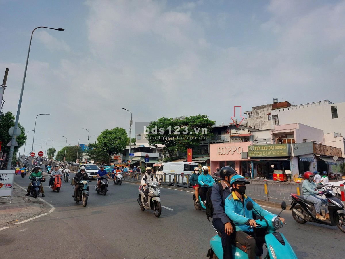 Cho thuê Nhà nguyên căn, mặt tiền đường Phạm Hùng