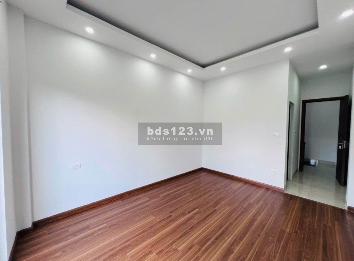 CẦN BÁN NHÀ YÊN BỆ HOÀI ĐỨC 5 TẦNG NHÀ MỚI