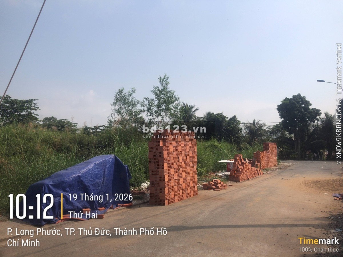 Bán đất tại 336 Long Phước, Q9 gần chợ Long Phước DT 75.7m2…