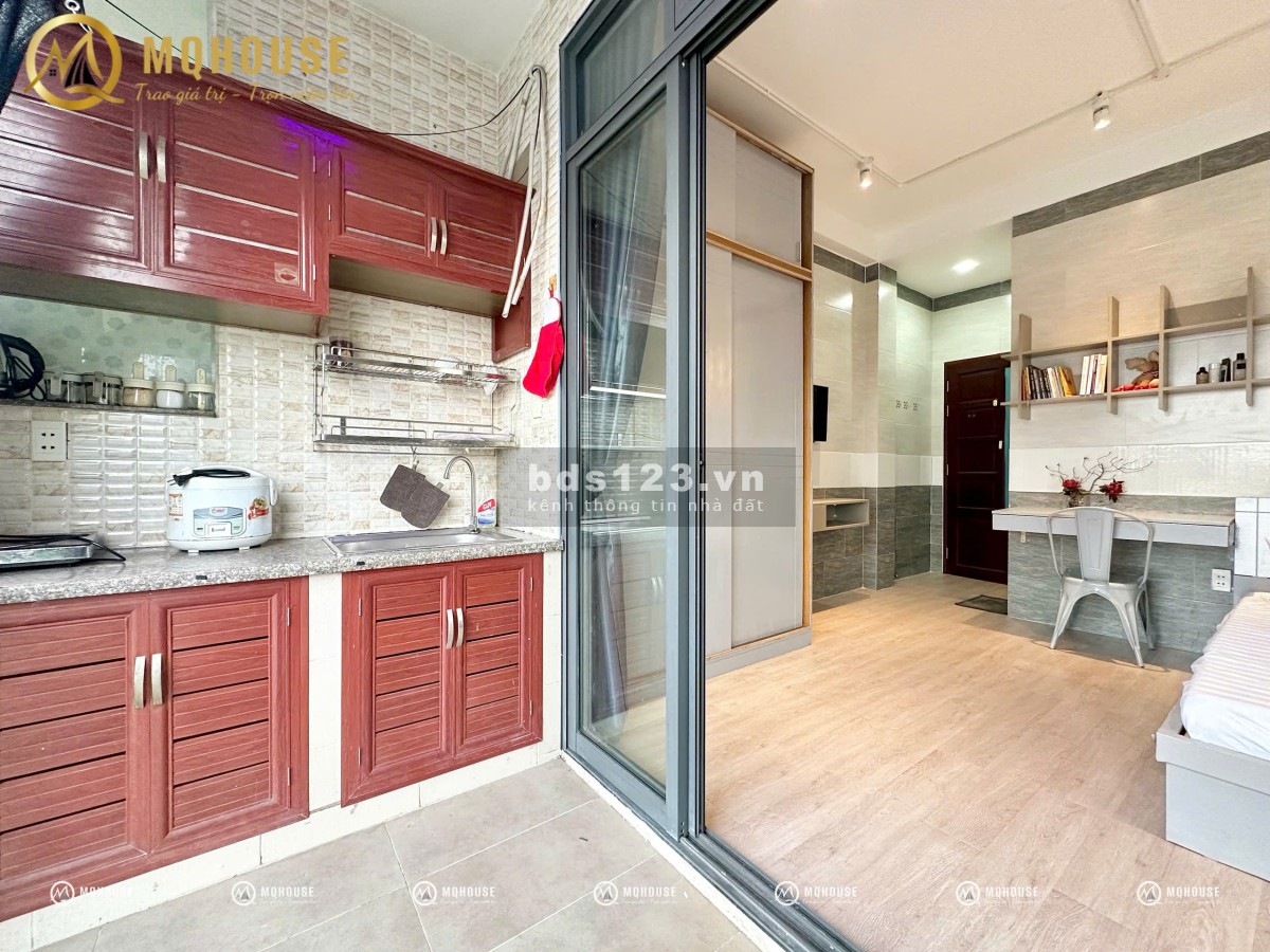 Phòng đẹp Tân Phú - Full nội thất - bếp ở ban công