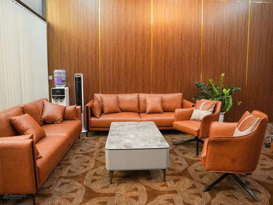 Cho thuê văn phòng Roman Plaza, 100 triệu, 350m2, view đẹp hàng…