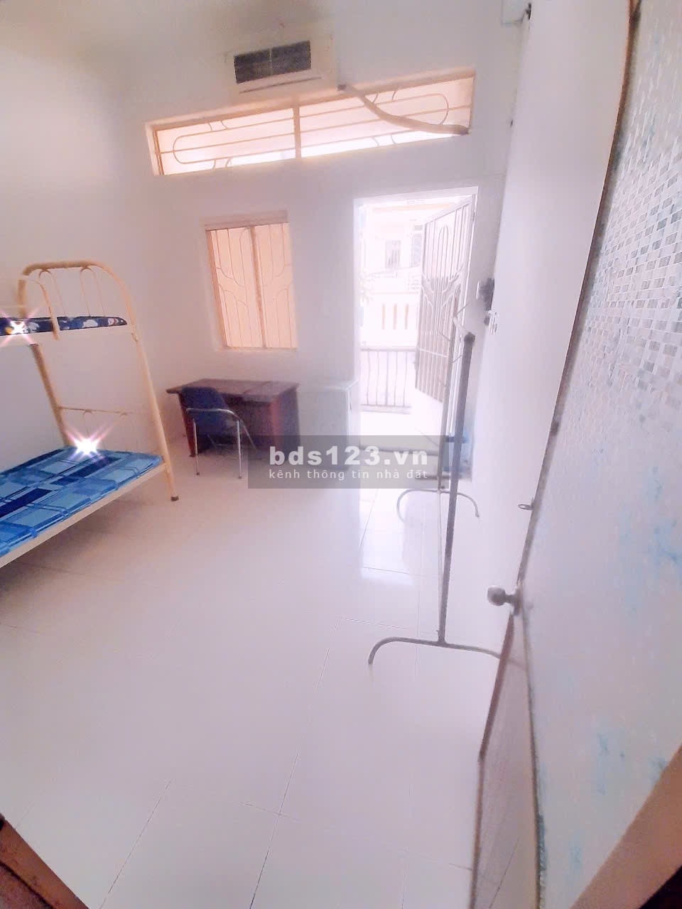 PHÒNG TRỌ GIÁ RẺ TRUNG TÂM QUẬN 8, CÓ BAN CÔNG, THUẬN TIỆN DI…