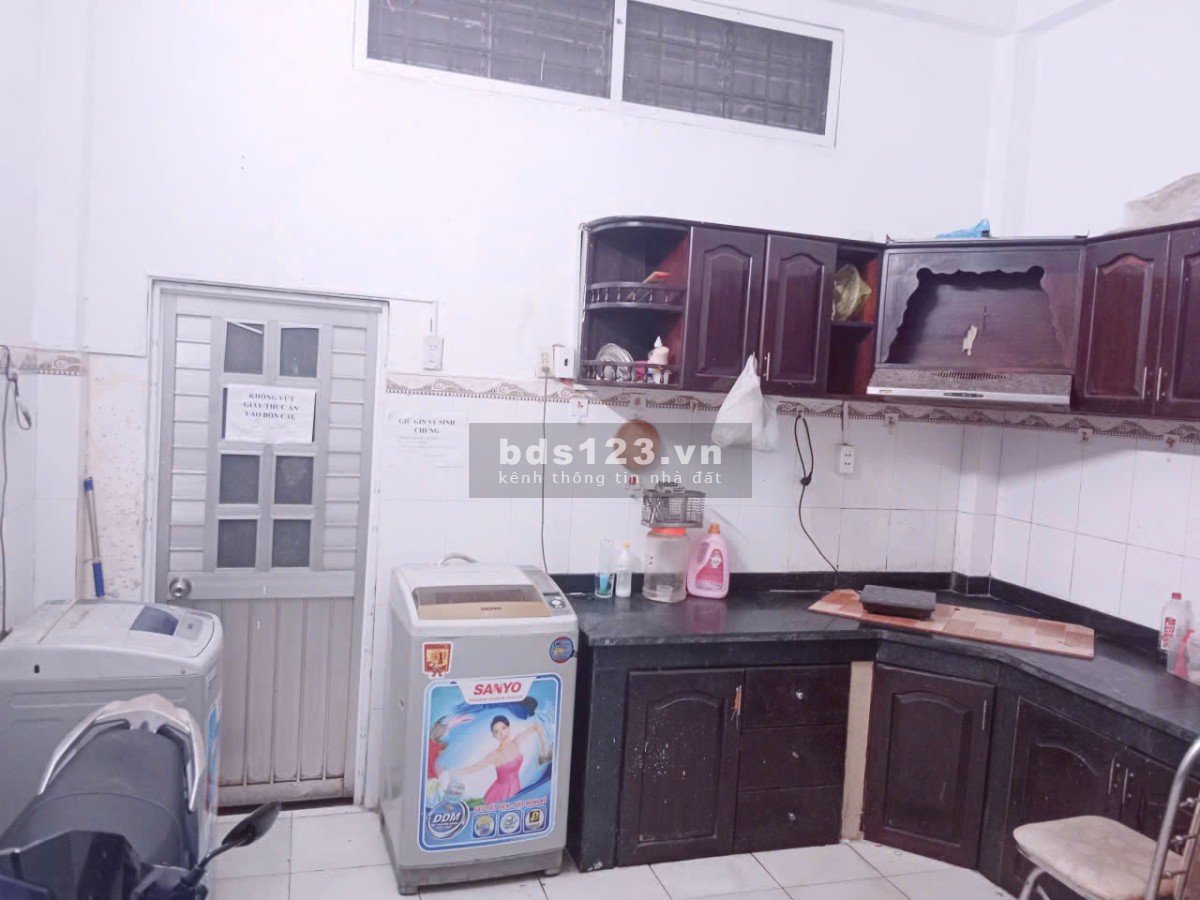 PHÒNG TRỌ GIÁ RẺ TRUNG TÂM QUẬN 8, CÓ BAN CÔNG, THUẬN TIỆN DI…