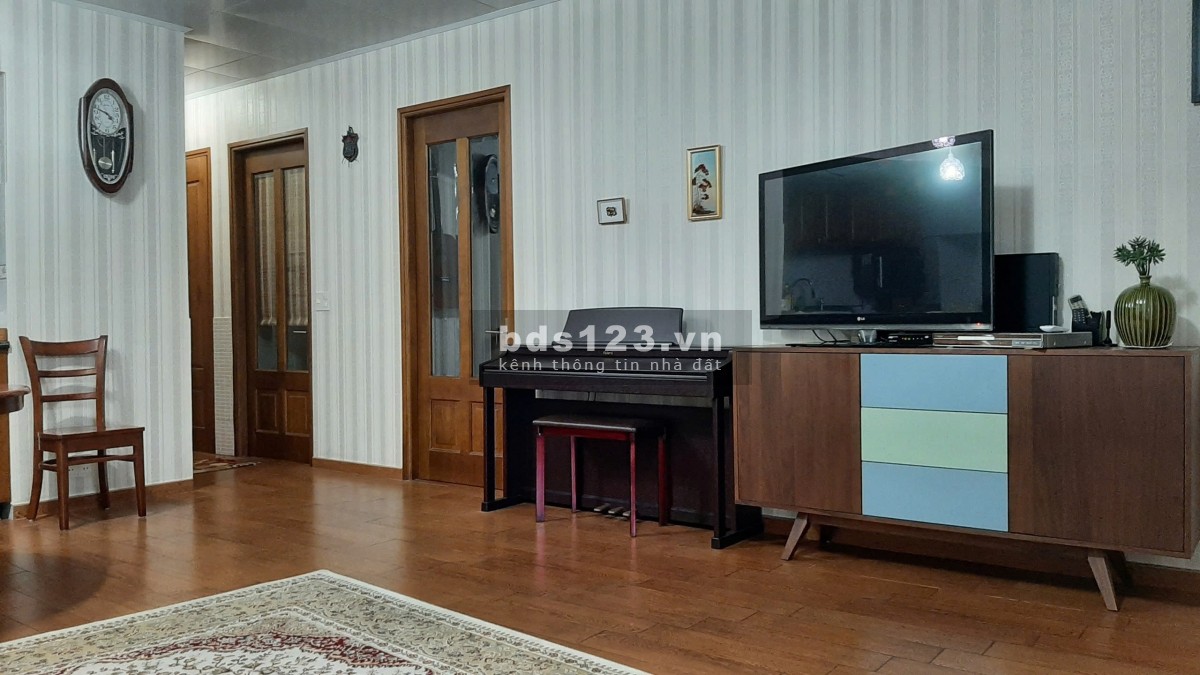 Bán căn hộ 12 Võ Văn Kiệt Q1 ngay trung tâm thành phố DT 71m2