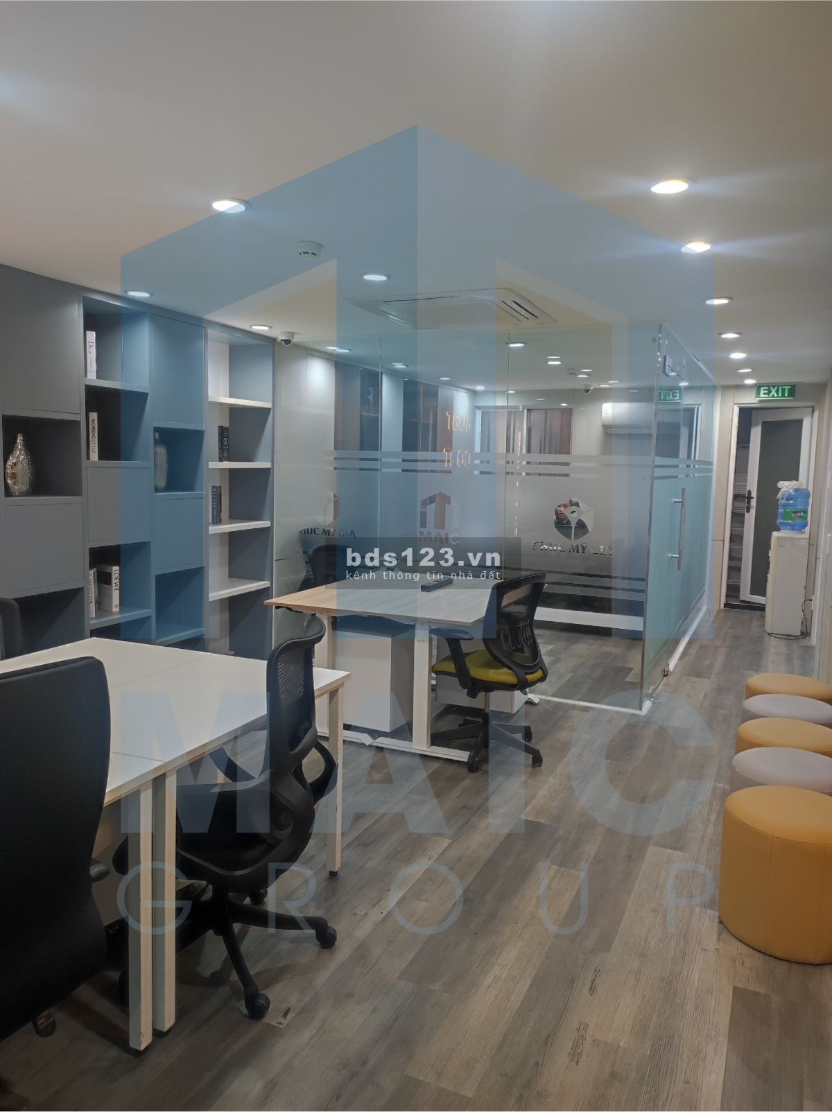 Cho thuê văn phòng - Full nội thất