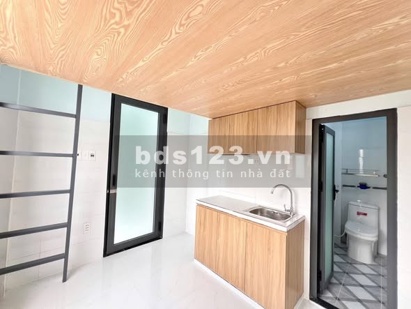 Duplex cửa sổ trời gần VLU CS3, nội thất cơ bản