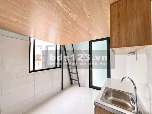 Duplex cửa sổ trời gần VLU CS3, nội thất cơ bản