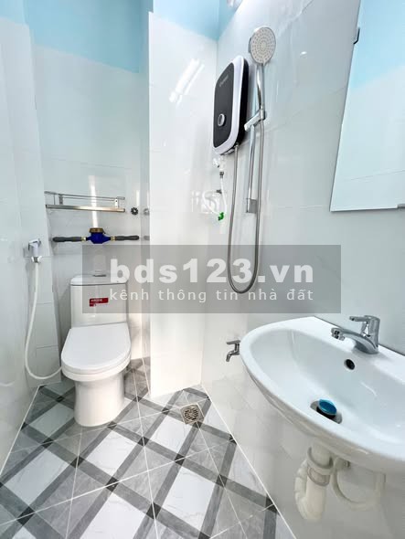 Duplex cửa sổ trời gần VLU CS3, nội thất cơ bản