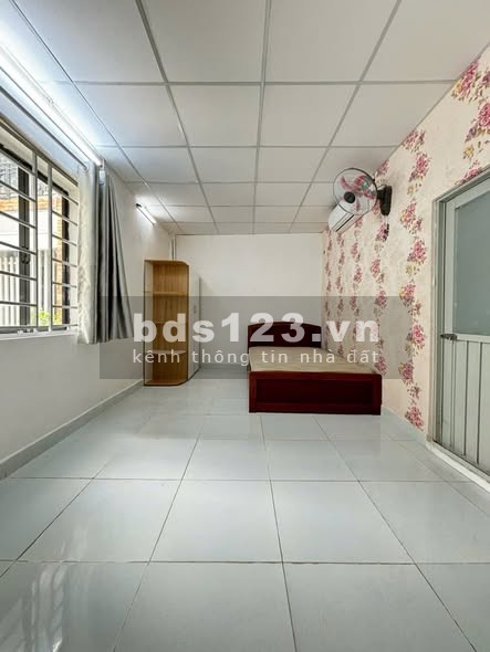 Phòng trọ có máy lạnh 3.3 triệu tại 105 Lê Văn Khương, Quận 12