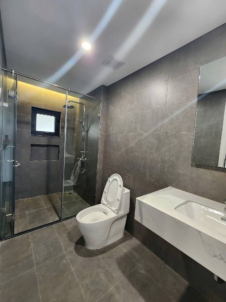 Võng Thị Tây Hồ 50m x5 tầng 22,5 tỷ gara ô tô,kinh doanh,5p đi…