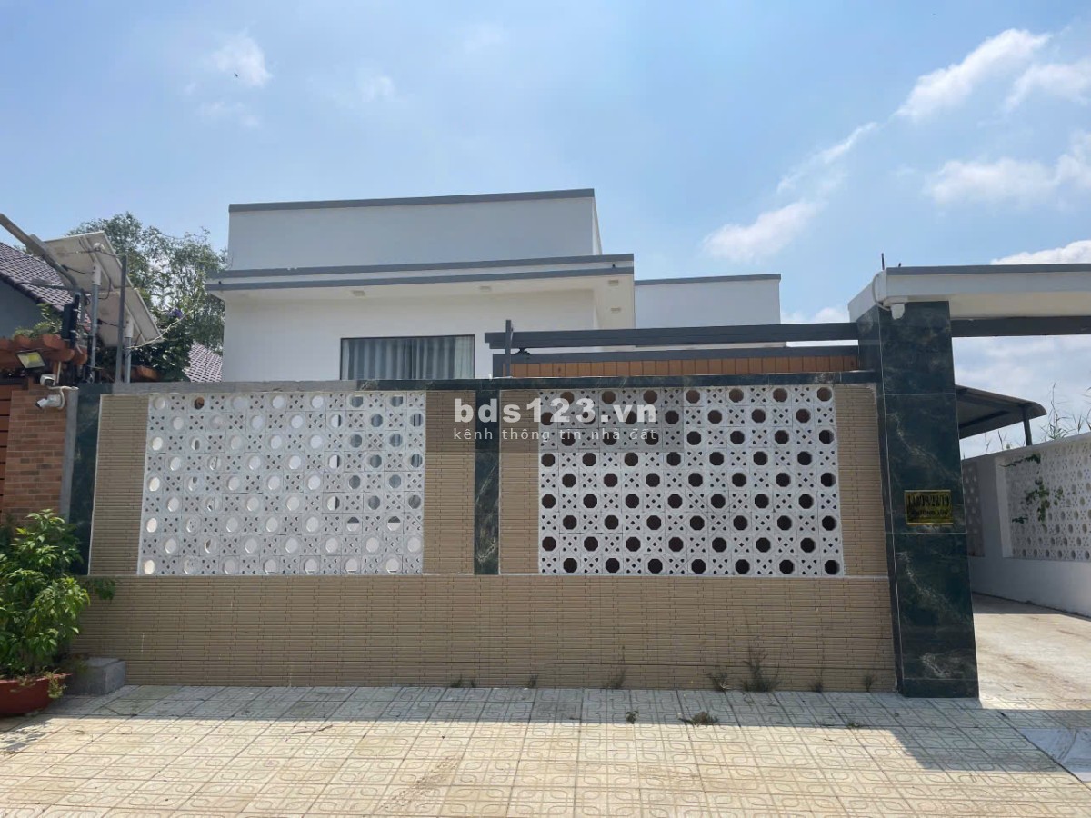 Chính chủ bán gấp biệt thự nhà vườn có hồ bơi 621.9m2 ở…