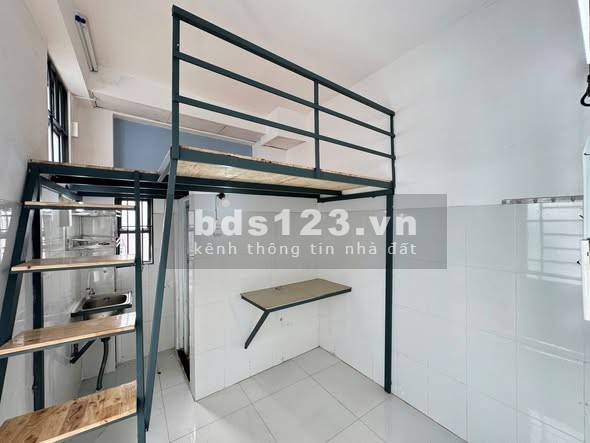 Phòng có ban công tại Đông Hưng Thuận 06, Q12 - Giá 2.7 triệu