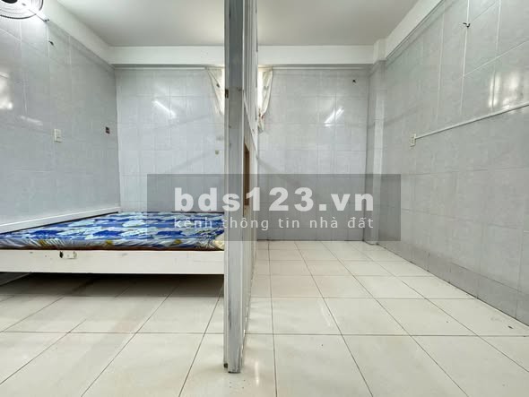 Cho thuê phòng có máy lạnh, bếp riêng tại 602 Trường Chinh, Q.12