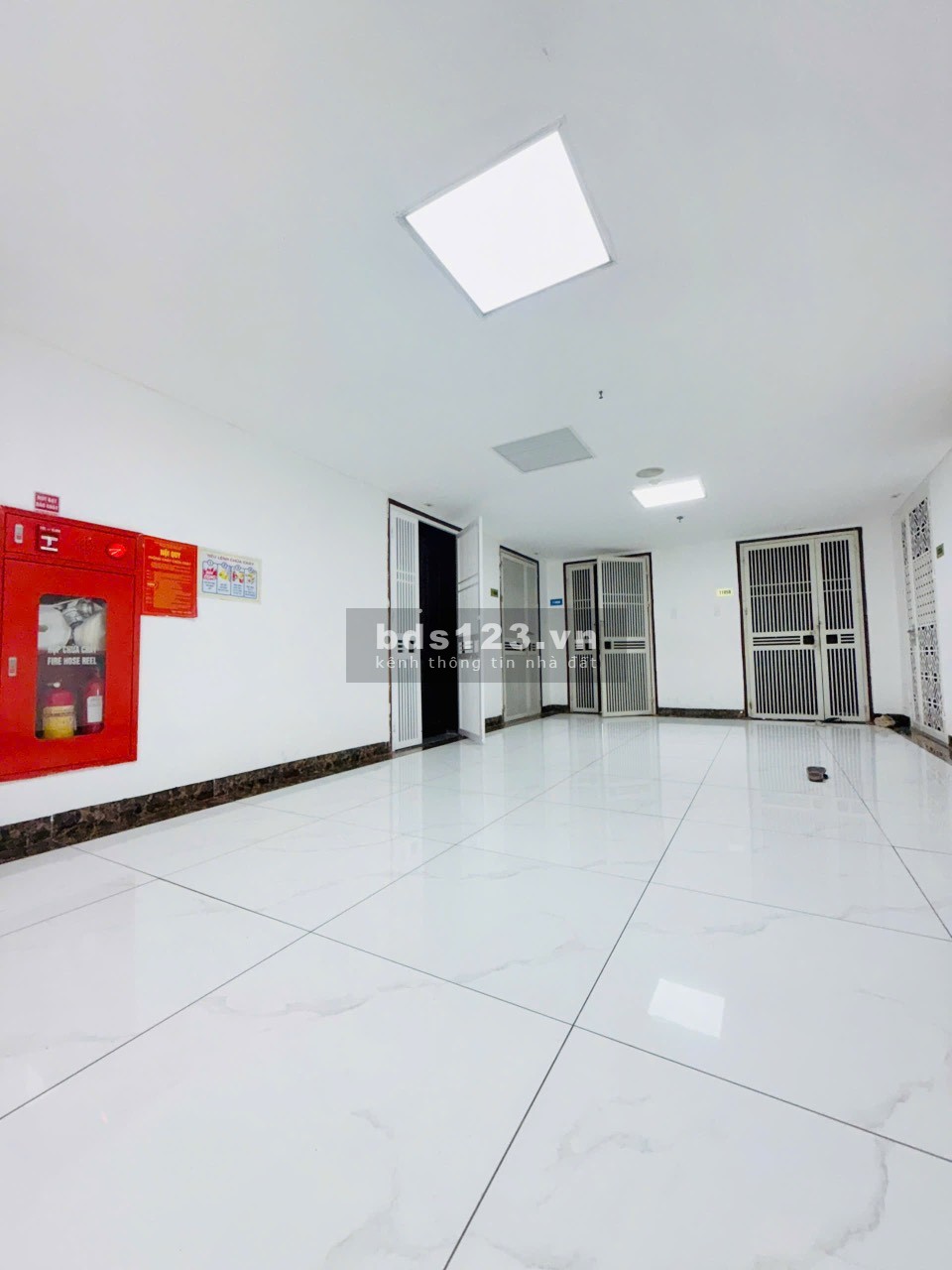 Căn hộ chung cư Nguyễn Thị Thập trung tâm Cầu Giấy 65m2 với…