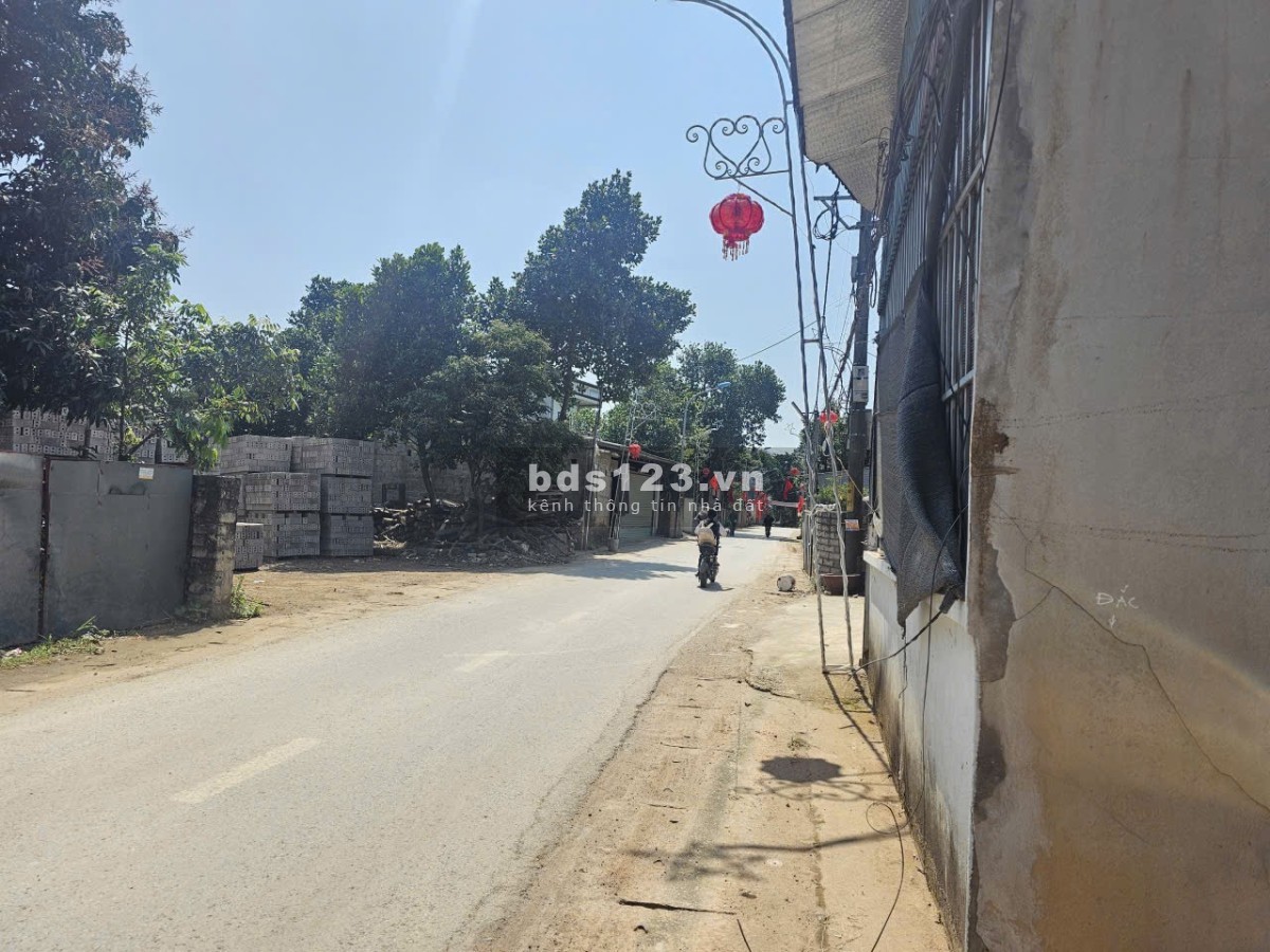 Lô đất 100m2 full thổ cư, hàng F0, Vùng Lõi Khu Đô Thị Vệ Tinh Hoà Lạc