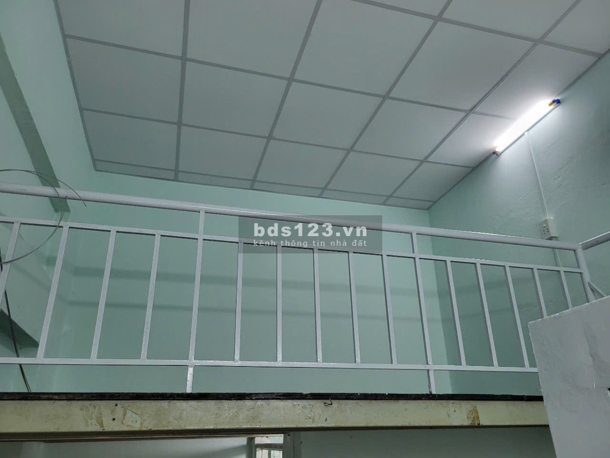 Cho thuê phòng trọ 15m2 đường Tây Sơn sát ngay chợ Tân Hương Quận Tân Phú, giờ giấc tự do.