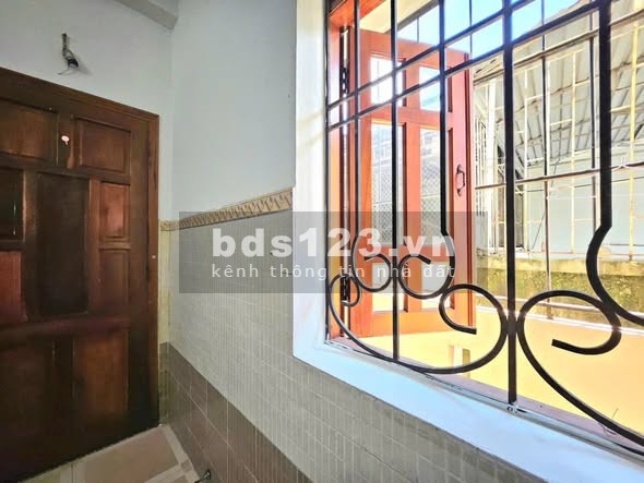 Phòng studio full nội thất, có cửa sổ tại Lê Văn Khương…