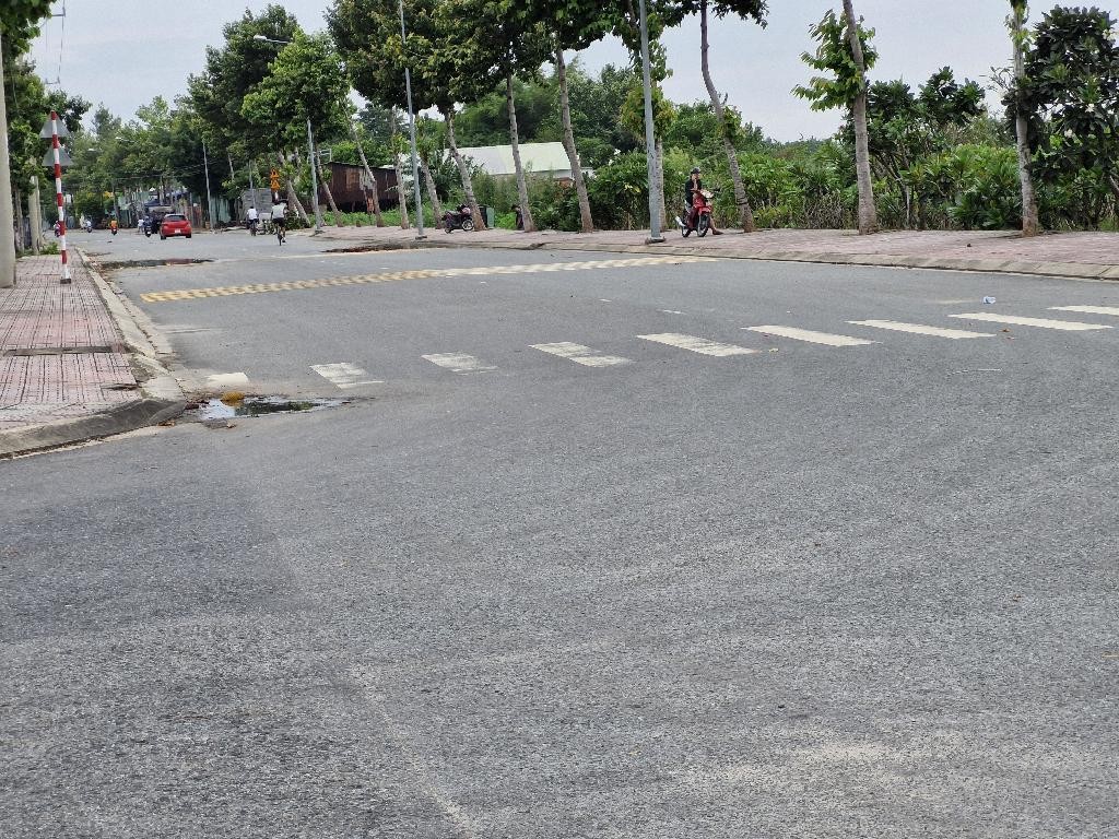 Bán Nhanh Đất Mặt Tiền Đường Bình Nhâm 83, Thuận An 5840m2,…