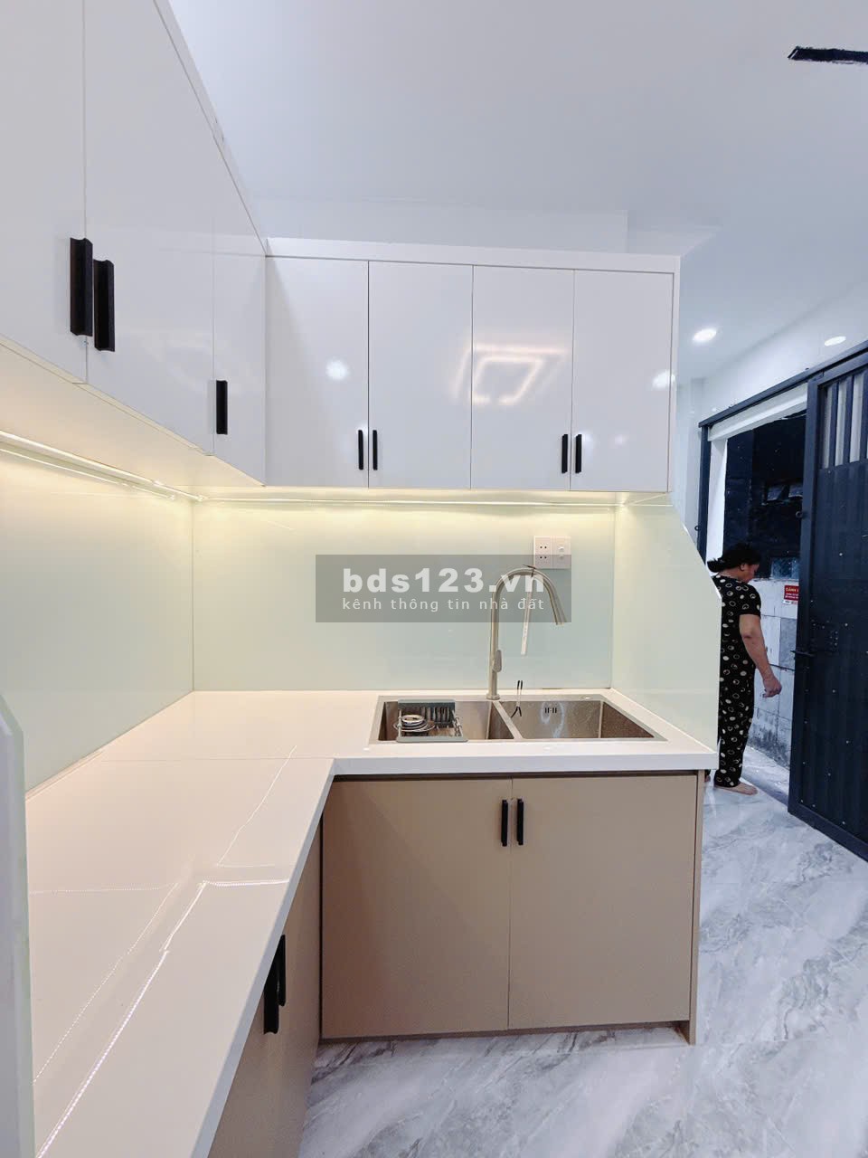 Nhà mới CHÍNH CHỦ hẻm 2m Đoàn Văn Bơ, Q4, DT21m2, 2 lầu giá…