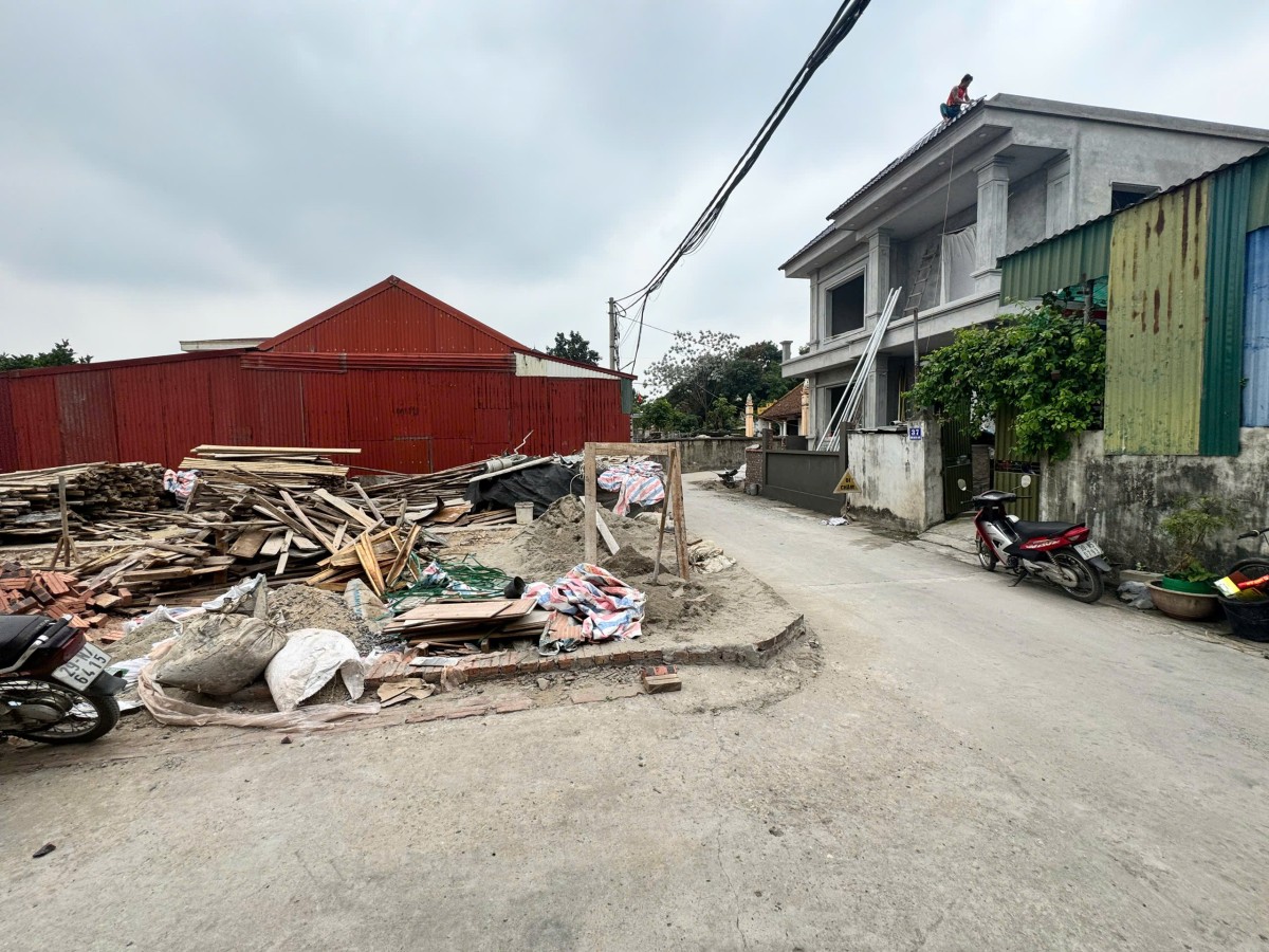 Bán gấp lô góc 100m2 Phù Lỗ mặt tiền 5.5m ngõ thông giá 42tr/m2