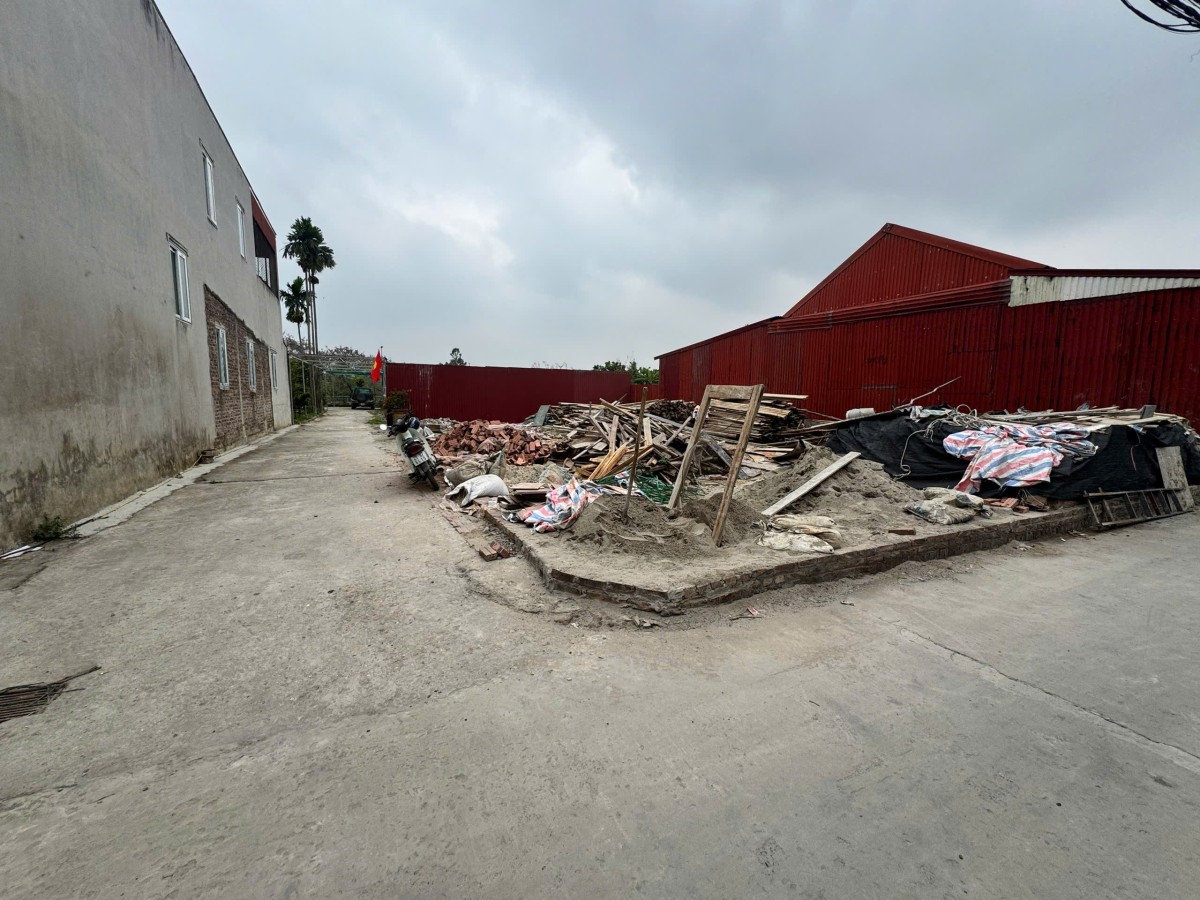 Bán gấp lô góc 100m2 Phù Lỗ mặt tiền 5.5m ngõ thông giá 42tr/m2