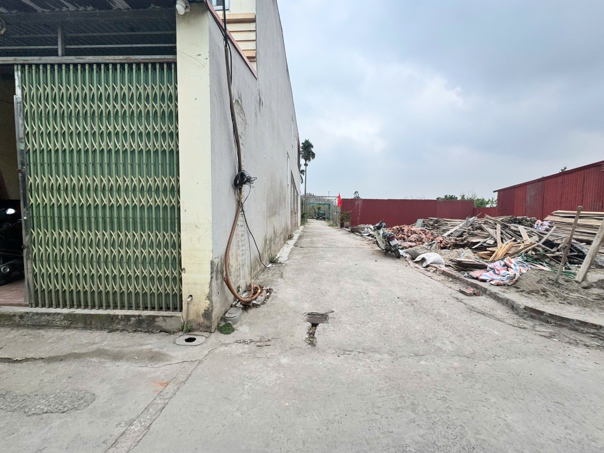 Bán gấp lô góc 100m2 Phù Lỗ mặt tiền 5.5m ngõ thông giá 42tr/m2