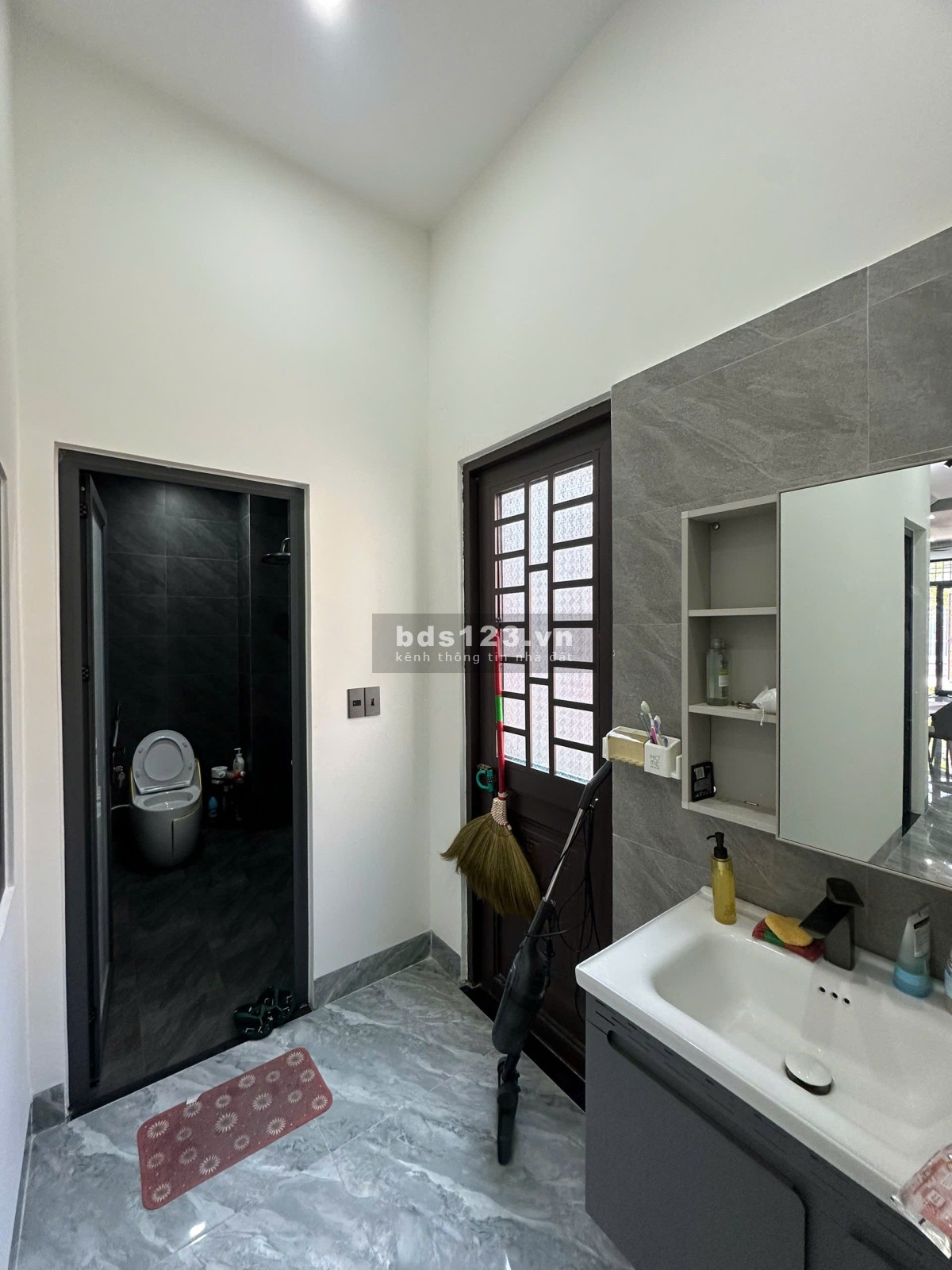 Bán nhà 2 tầng chỉ 7 tỷ 95 ngay trung tâm quận Cẩm Lệ, Đà Nẵng