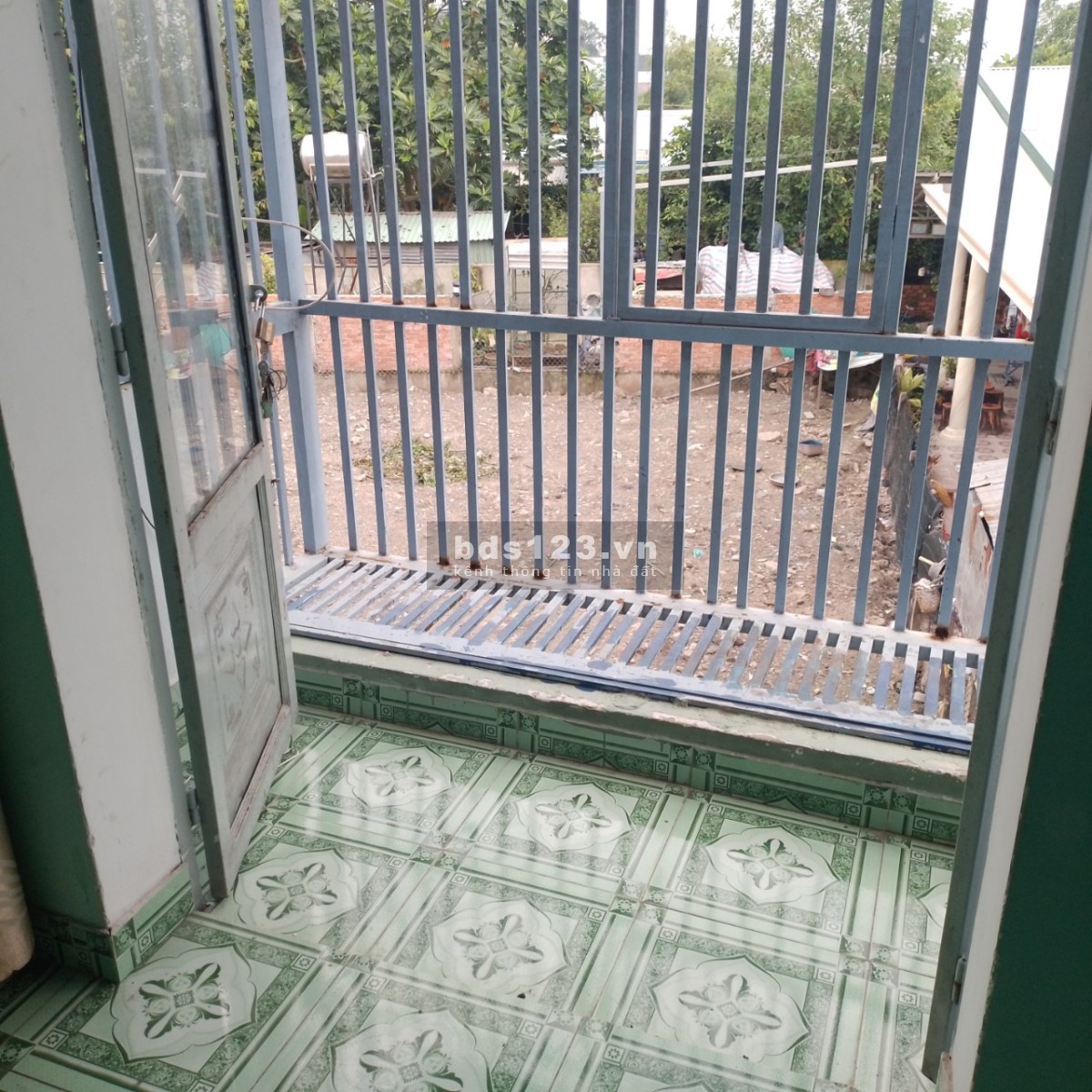 Cho Thuê Nhà Lầu Nguyên Căn Gần Chợ Hóc Môn.