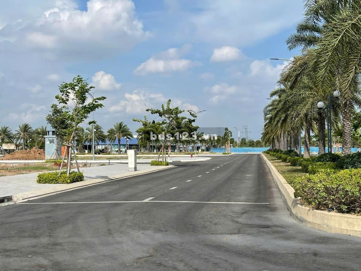 Bán đất KDC full thổ cư - SHR - cách sân bay Long Thành 5km, gần…