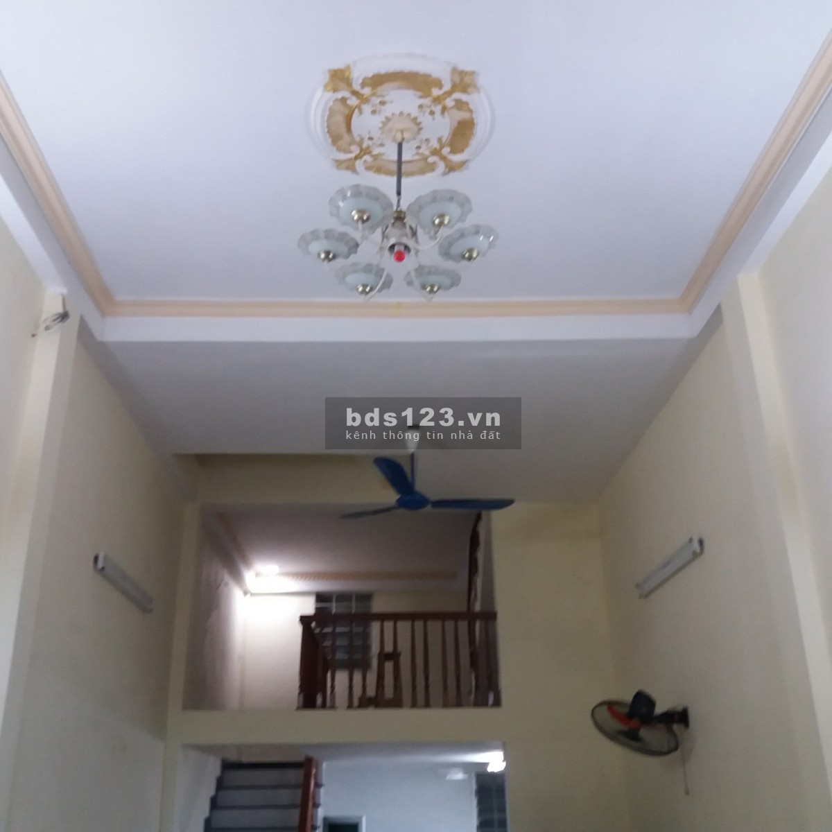 Cho thuê nhà 3,5 tầng 67 ngõ 207 Bùi Xương Trạch tổng 140m2