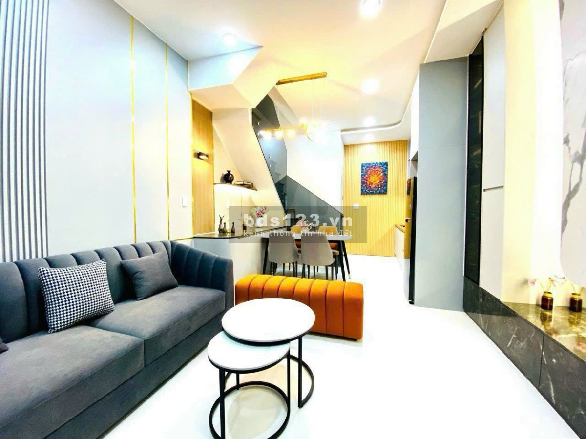 Siêu phẩm Quận 10 – gần Vạn Hạnh Mall – 2PN, giá cực tốt