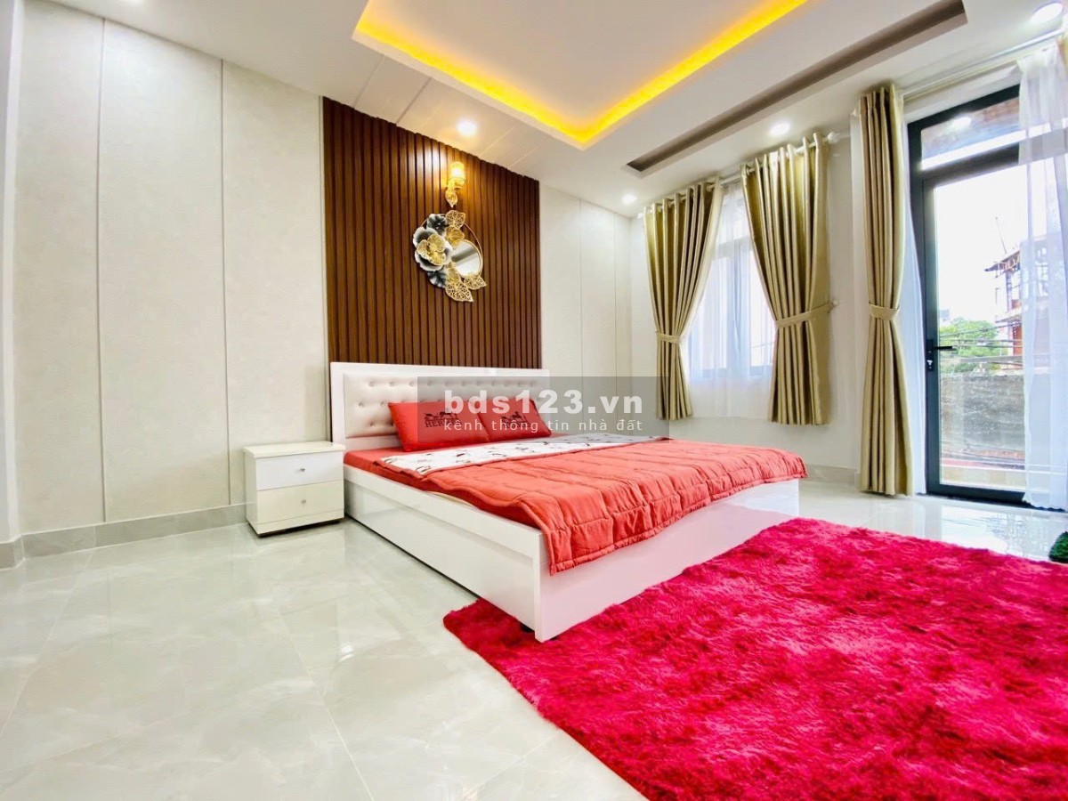 Siêu phẩm Gò Vấp, bán nhà đường đường Lê Thị Hồng.